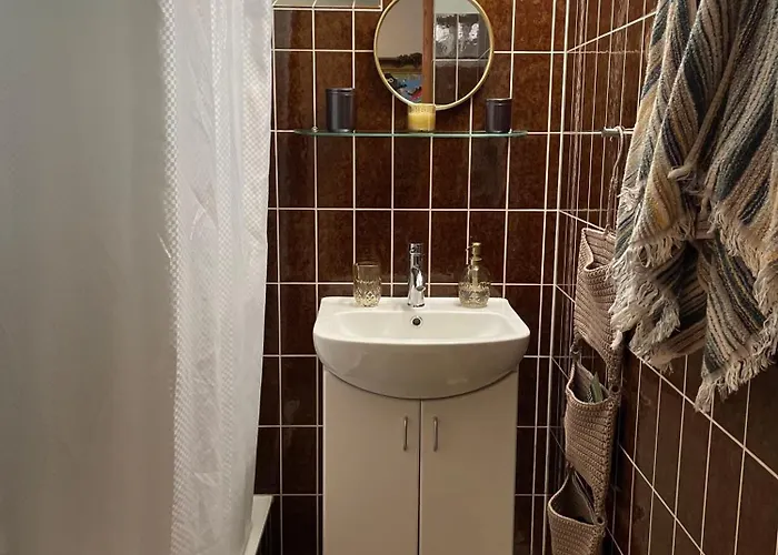 Nature-close Guest With Garden - Private Bath Included 3* ティスヴィレライ